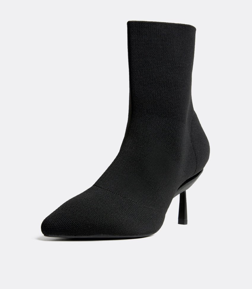 Knit Boots in Black